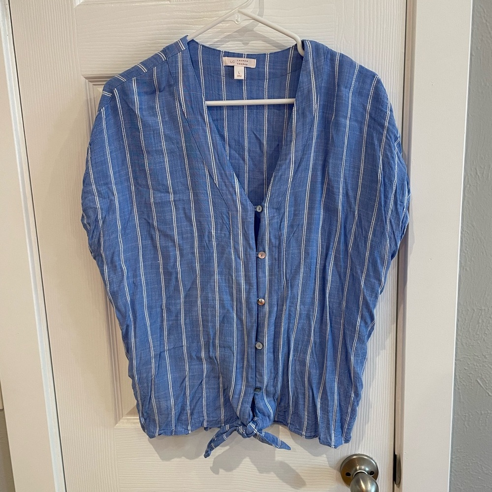 LC by Lauren Conrad Blue and White button blouse